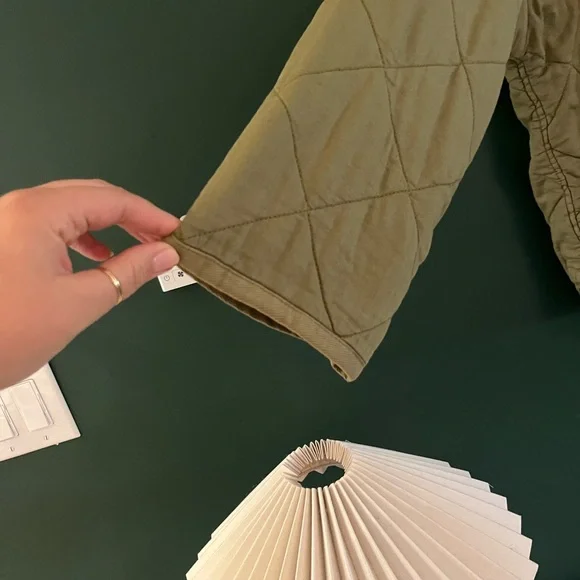 GAP Quilted Jacket - Picture 3 of 8